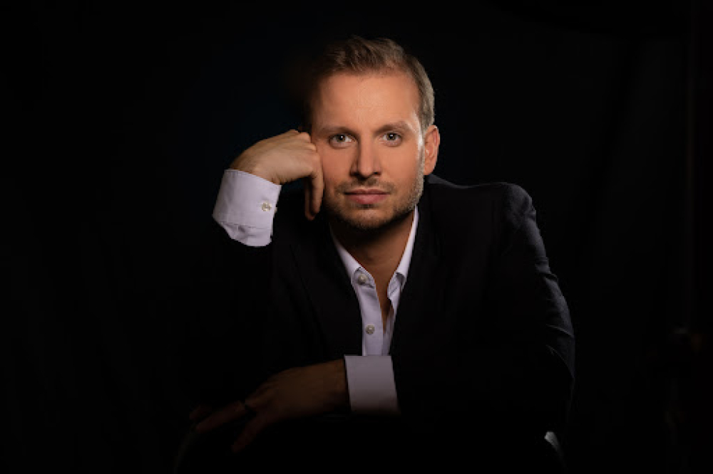 © George Oikonomidis